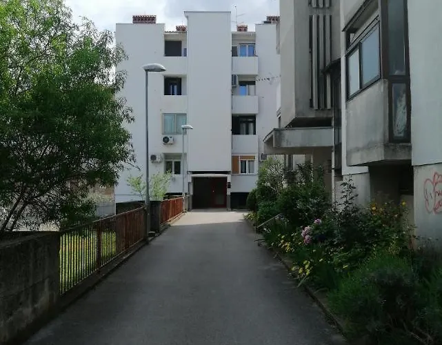 Apartman Sanja Póla